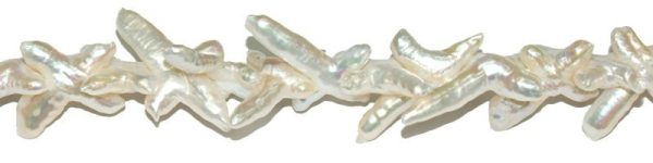 Perla cruz color blanca, 14x9