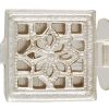 BROCHE CUADRADO CALADO