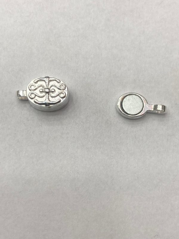 BROCHE IMÁN OVALADO CON DISEÑO