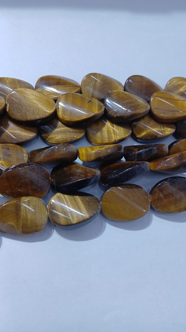 OJO DE TIGRE OVALADA TORCIDA